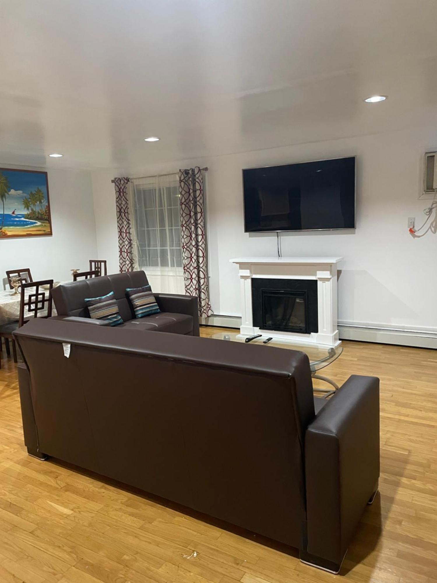 Luxurious 3 Bedrooms Apt With Master 2 Bathrooms Apartment New York